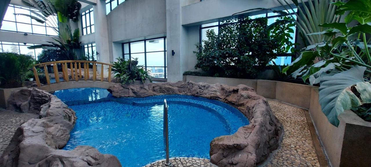 Spacious Studios 曼达卢永 外观 照片