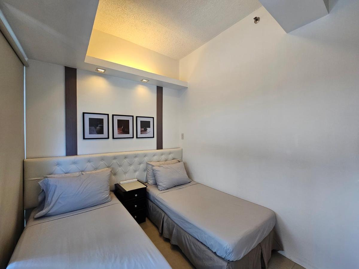 Spacious Studios 曼达卢永 外观 照片